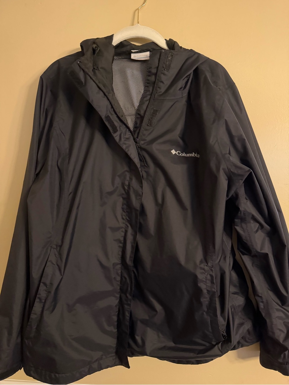 Columbia Black Men's Hooded Rain Jacket